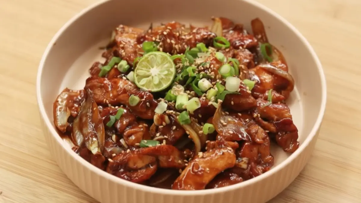 Ayam filet saus mentega (YouTube Devina Hermawan)