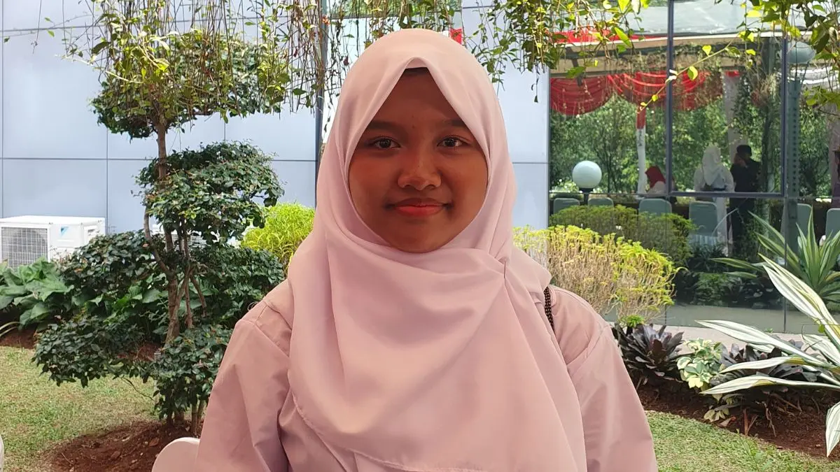 Pelajar asal SMPN 1 Citeureup, Prameswari Adzka Thafana. (Foto:Billy/Radar Bogor)