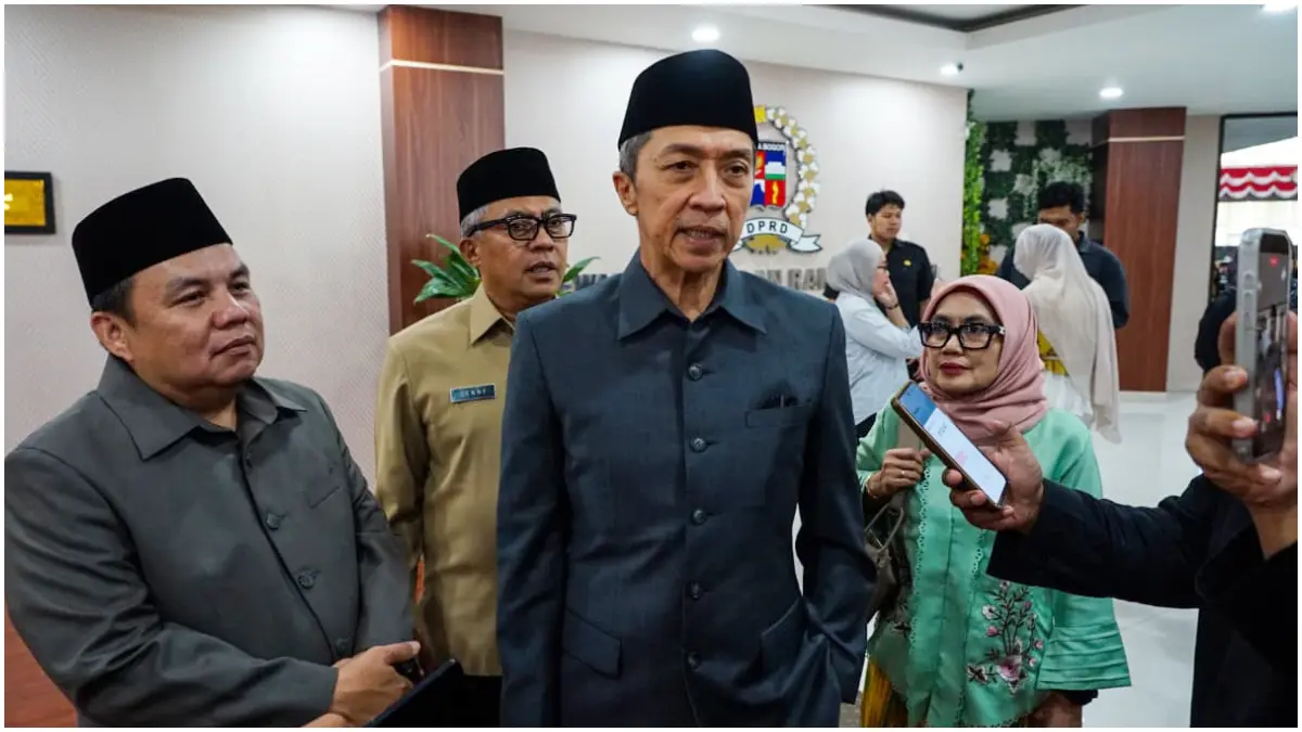 Wali Kota Bogor Dedie Rachim usai Rapat Paripurna DPRD Kota Bogor. TKD 2027 belum jelas. (Foto: Humas Pemkot Bogor for Radar Bogor)