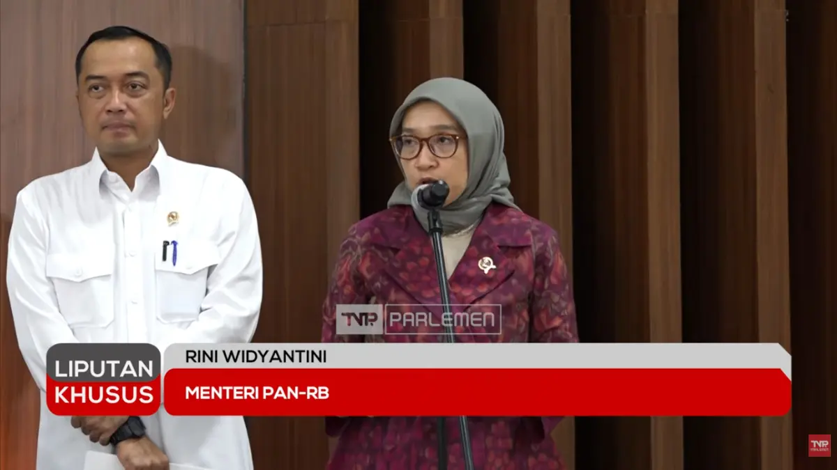 MenPANRB, Rini Widyantini saat menyampaikan jadwal seleksi CPNS (YouTube TVR Parlemen)