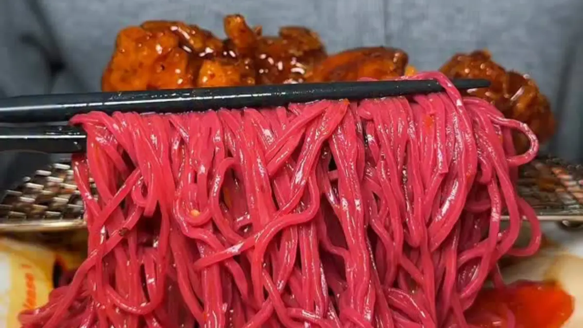Menu pedas di ramen halal yang ada di Bogor, yaitu Jonkira Ramen. Foto: Instagram