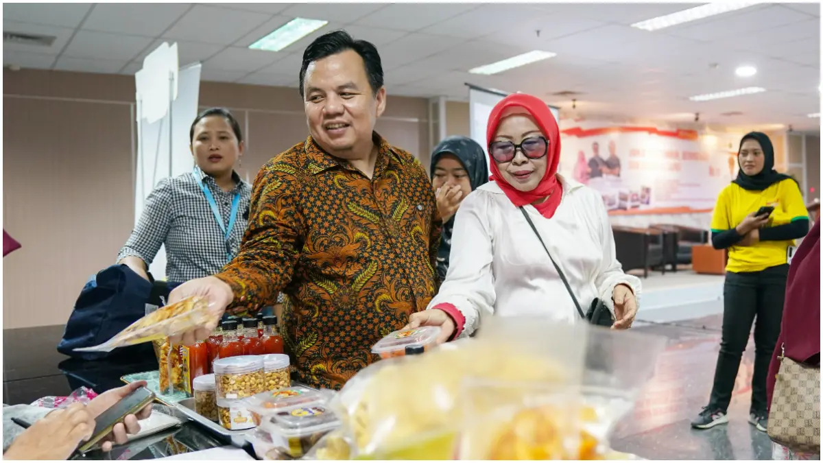 Ketia DPRD Kota Bogor Adityawarman saat menghadiri pelatihan UMKM bertajuk UMKM Bertumbuh, Berinovasi dan Berdaya Saing. (Foto: Humas DPRD for Radar Bogor)
