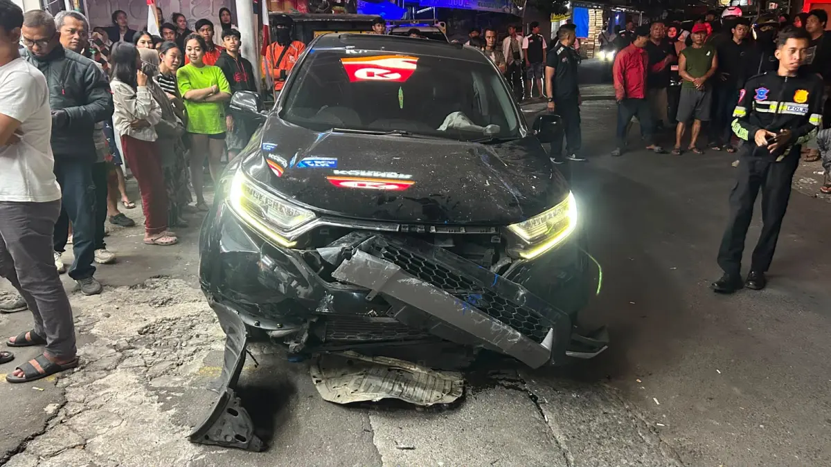 Kondisi mobil yang terlibat kecelakaan di Jalan Pakuan Kota Bogor. (Foto : Polisi for Radar Bogor)