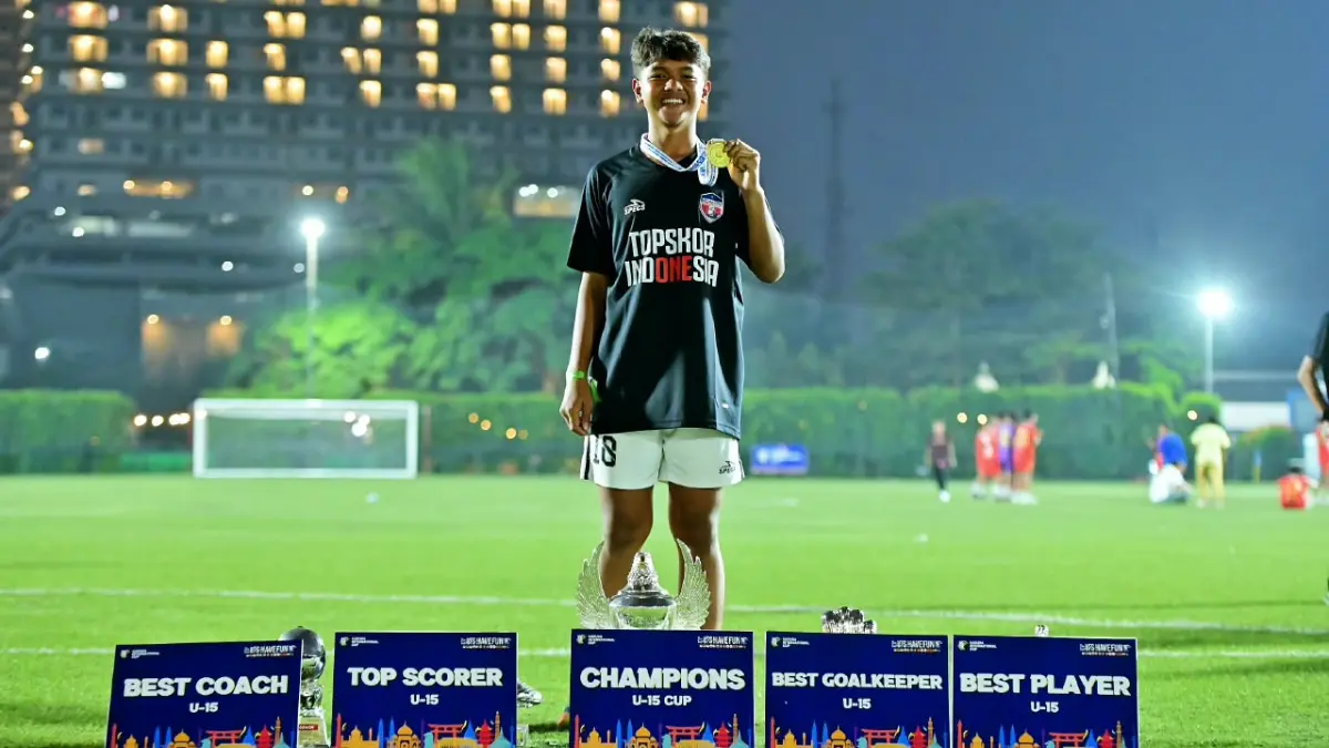 Siswa SMAIT BBS Bogor, M Irsyad Firdaus, berhasil meraih Juara 1 Garuda Cup U-15 2026 tingkat internasional. Foto: SMAIT BBS for Radar Bogor