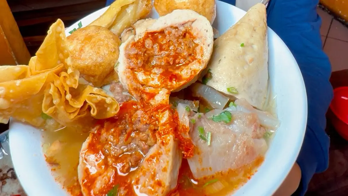 Bakwan Malang Umay di Cibinong Bogor punya bakso mercon yang pedas. Foto: Instagram