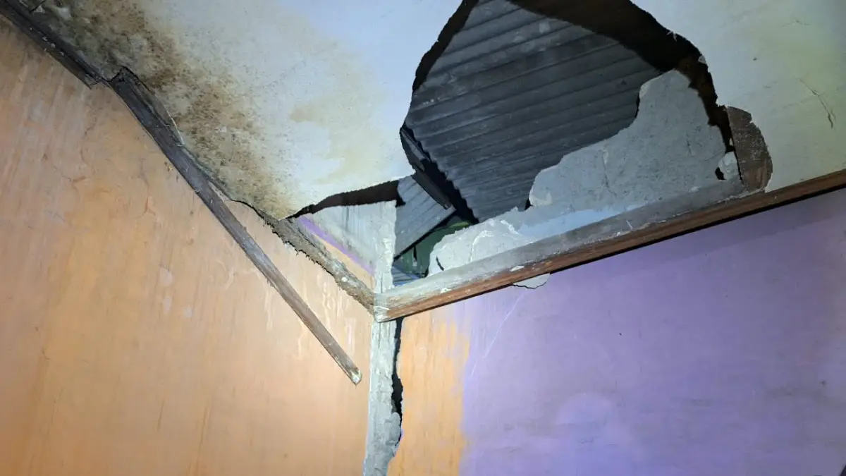 Rumah ambruk di Tanah Sareal, Kota Bogor. Foto: BPBD for Radar Bogor