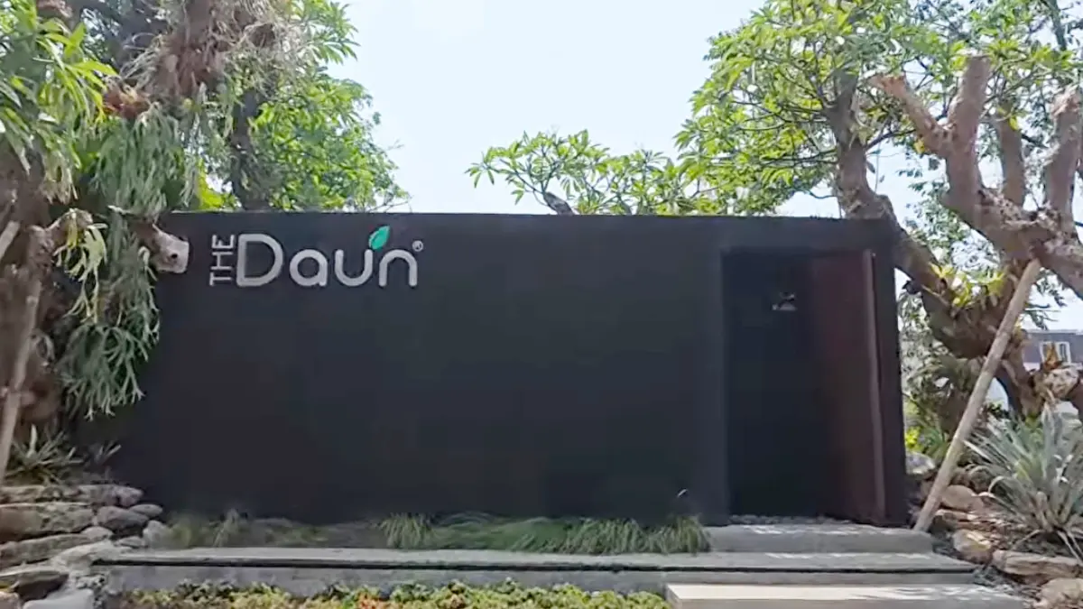 The Daun PIK 2 (YouTube Mlaku Mlaku Yuuk)