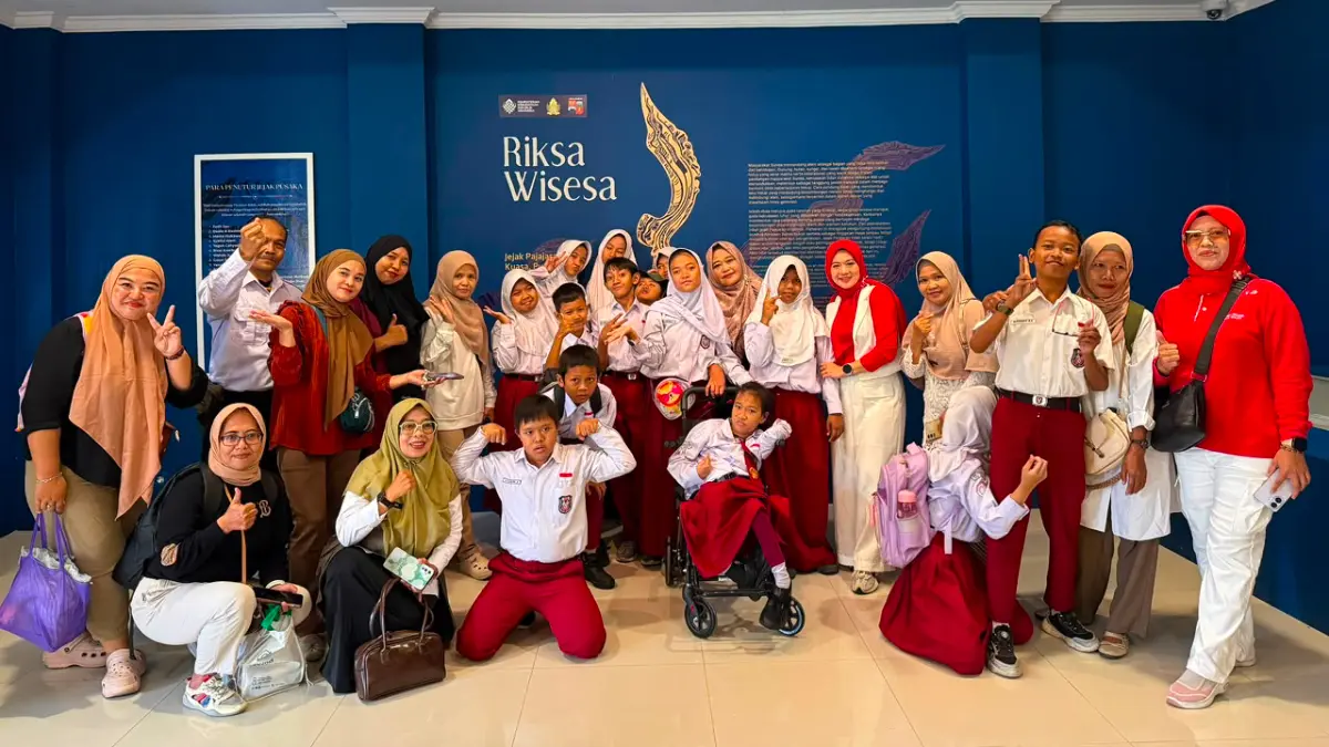 Siswa SDN Perwira Kota Bogor kunjungan ke Museum Pajajaran bersama DWP Disdik Kota Bogor. Foto: Dok DWP Disdik Kota Bogor