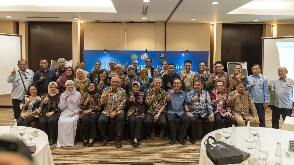 Foto bersama ekonom yang tergabung dalam ISEI. (Foto: Panitia for Radar Bogor)
