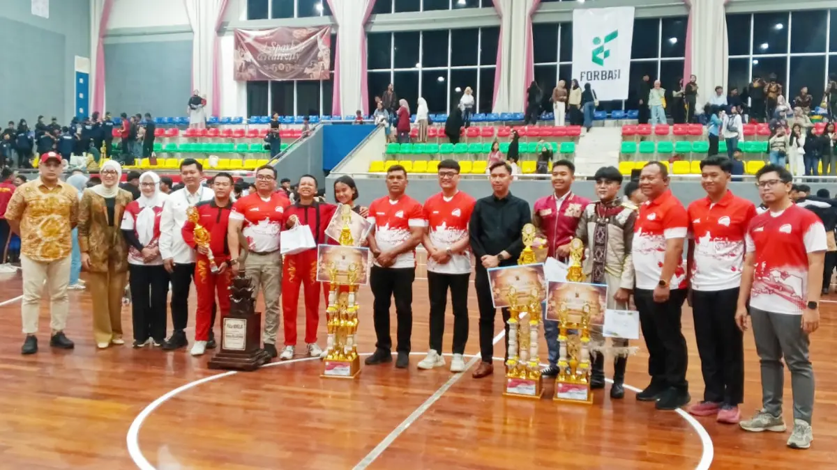 Para pemenang Lomba Ketangkasan Baris-Berbaris (LKBB) Merah Putih Championship di Kota Bogor. (Fikri/Radar Bogor)