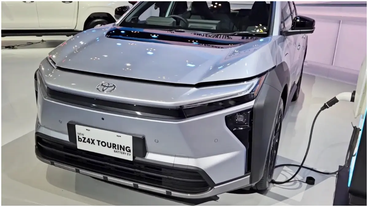 Tampilan Toyota bZ4X BEV Touring AWD. (Foto: Kanal YouTube Axel Raphael)