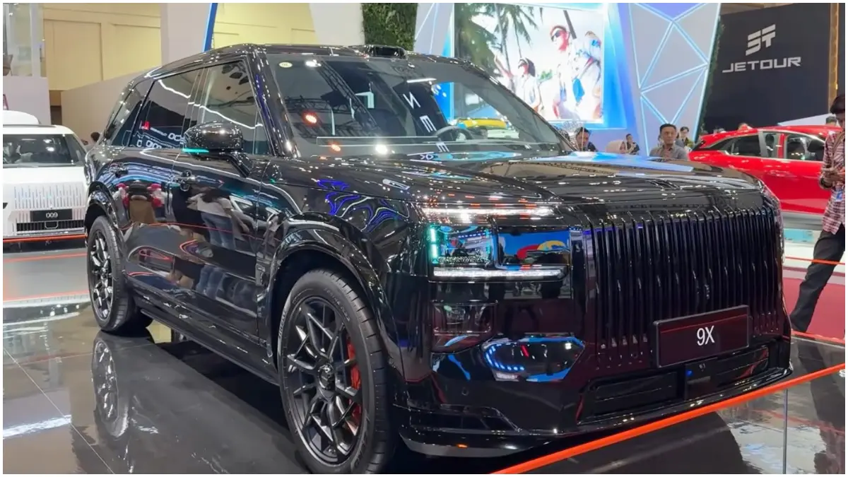 Tampilan Zeekr 9X Black Edition. (Foto: Kanal YouTube Ridwan Hanif)