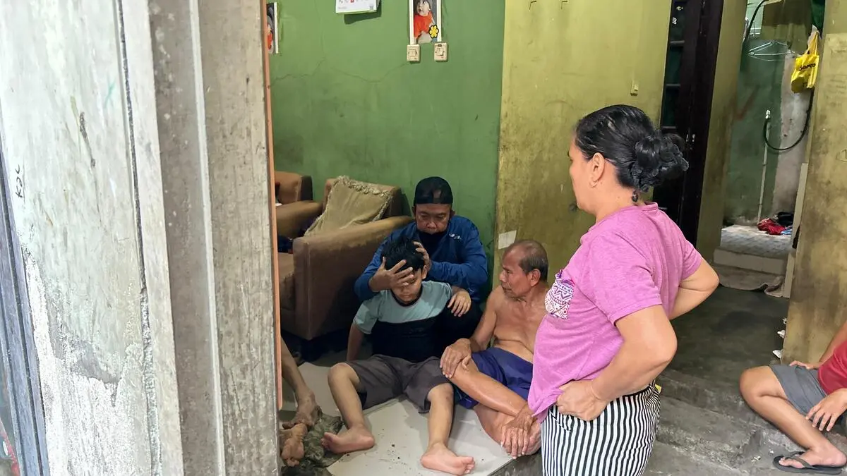 Bocah tercebur sumur di Curug Mekar yang berhasil diselamatkan. Foto: Fauzan/Radar Bogor