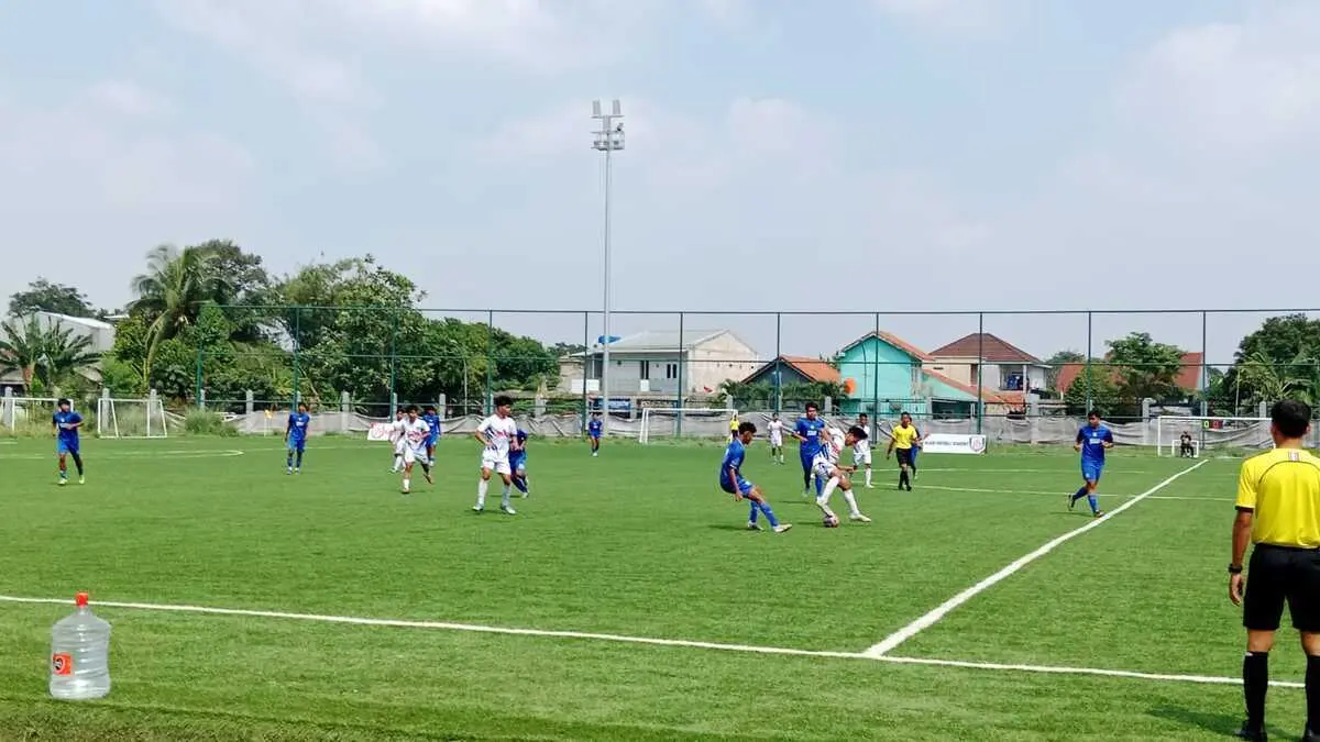 PSB Bogor lolos ke babak delapan besar Piala Soeratin U-17 Jawa Barat 2026 usai kalahkan Persib Bandung lewat drama adu penalti. (Ruri/Radar Bogor) 
