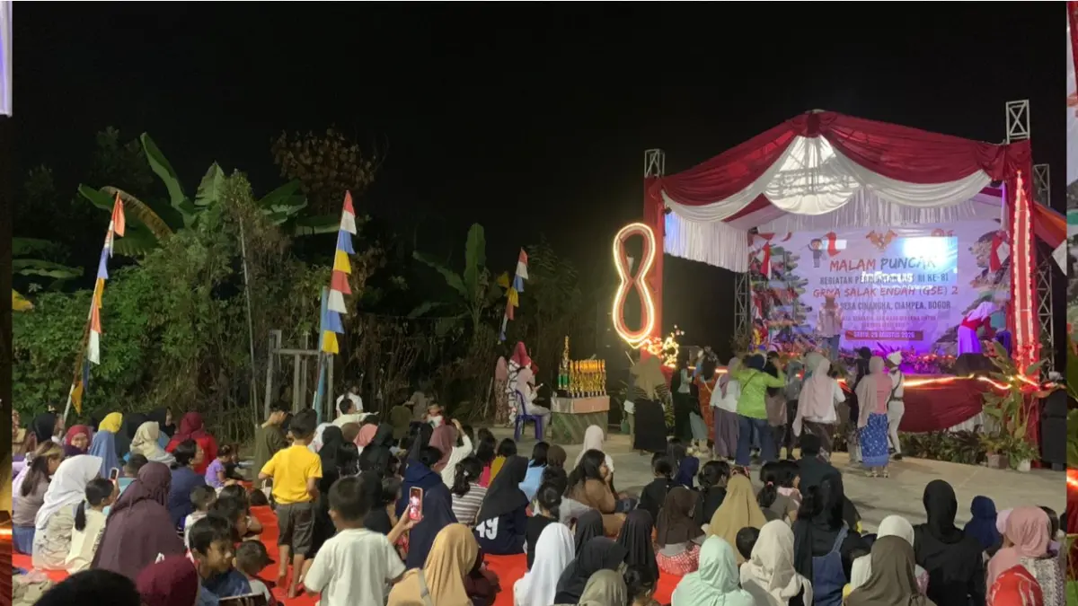 Suasana malam puncak HUT RI di GSE 2 Desa Cinangka Ciampea Bogor