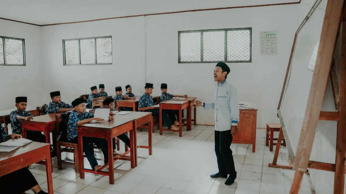 Ilustrasi guru yang sudah menerima dana TPG Juli dan Agustus 2026 (Pexels/el jusuf)