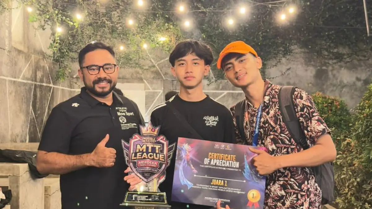 Pemenang turnamen Mobile Legends: Bang Bang (MLBB) bertajuk MTT League atau Merdeka Tanpa Tawuran. (Dok. Panitia)