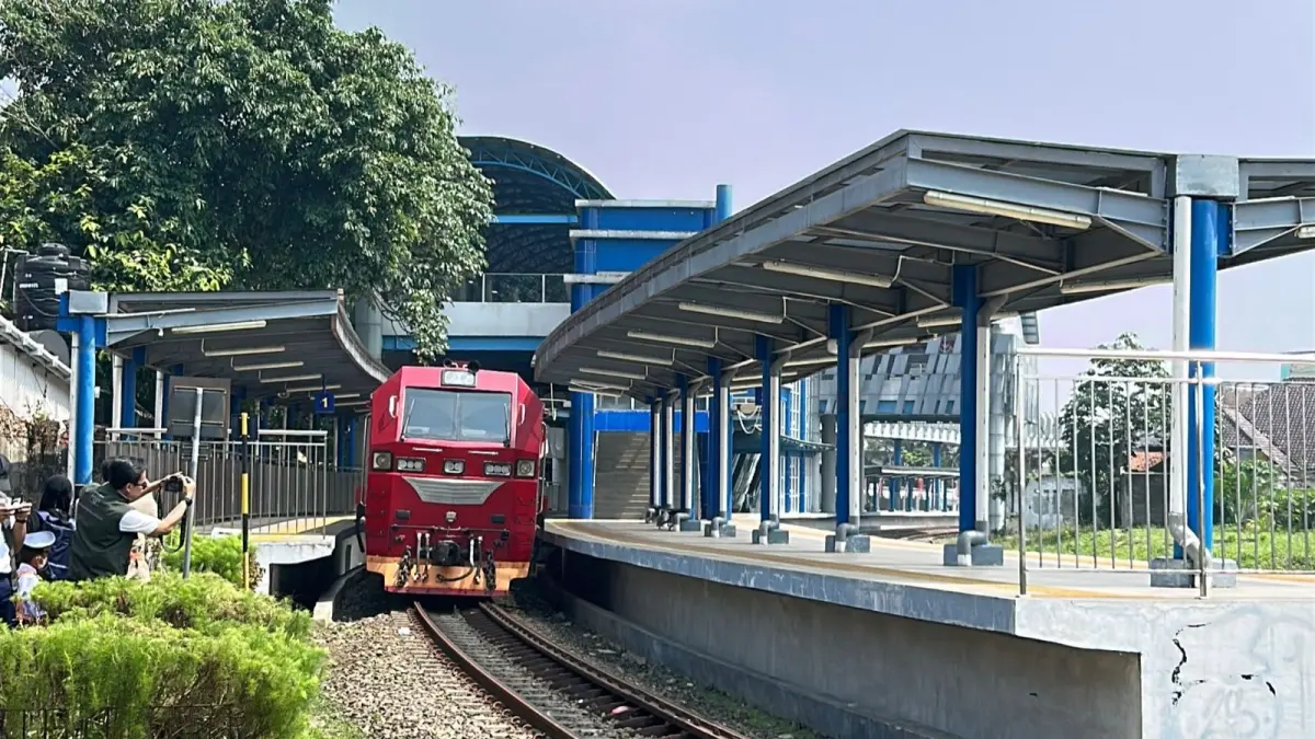 Uji coba double track di Stasiun Bogor Paledang. (Foto : Fauzan/Radar Bogor)