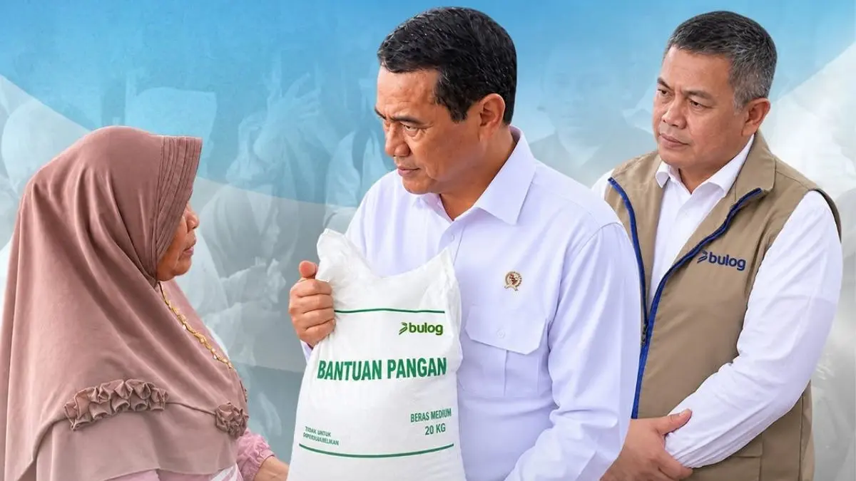 Ilustrasi penyaluran bansos beras kepada KPM. (Instagram @perum.bulog)