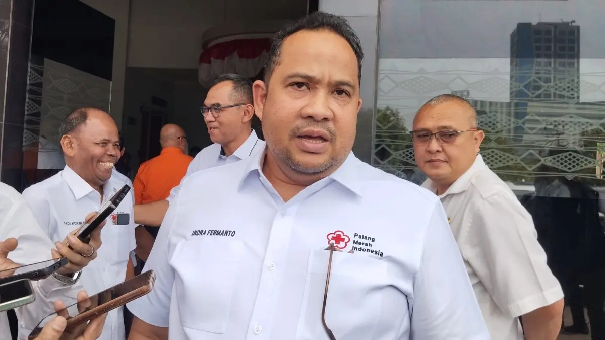 Ketua PMI Kabupaten Bogor, Indra Fermanto saat menyampaikan keterangan. Foto:Billy/Radar Bogor.