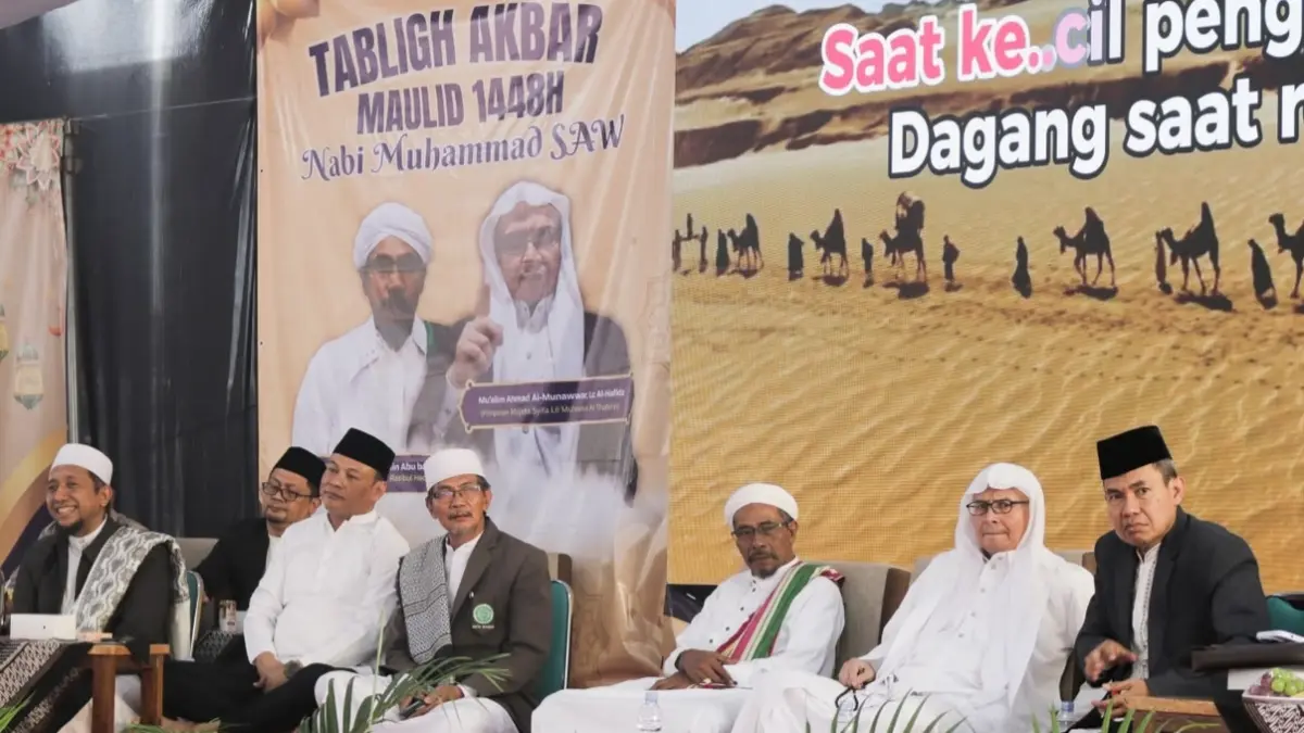 Pondok Pesantren (Ponpes) Al-Ihsan Baron Bogor menggelar Tabligh Akbar dalam rangka memperingati Maulid Nabi Muhammad SAW 1448 H. (Raissa/Magang Radar Bogor)