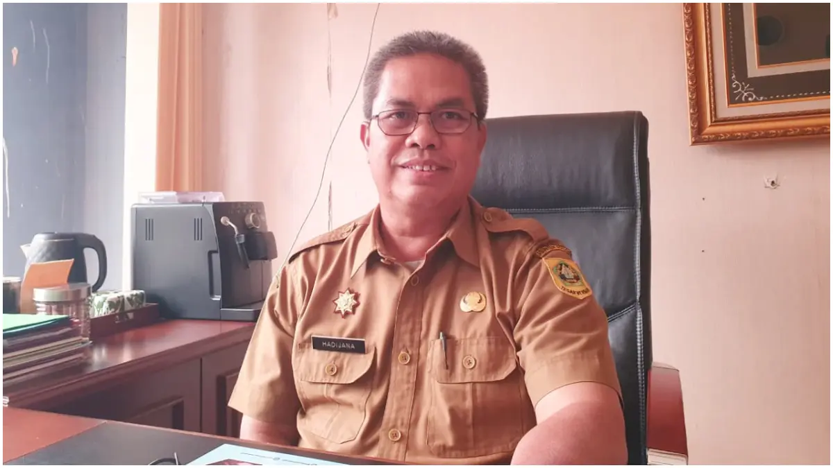 Kepala DPMD Kabupaten Bogor, Hadijana  menerangkan soal program Kampung Dayeuh Padjajaran. (Foto : Billy/Radar Bogor)