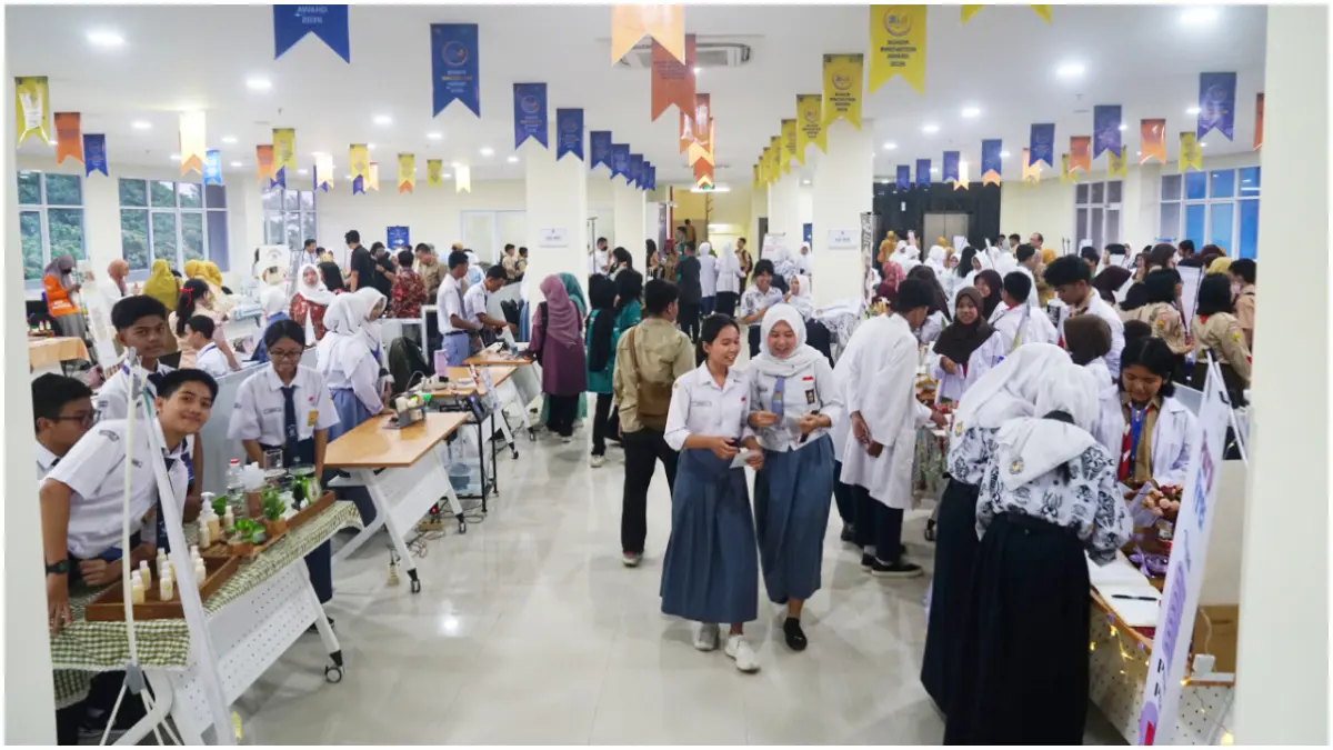 Sejumlah pengunjung memadati arena pamern Bogor Inovations Award 2026 di kampus IPB Taman Kencana Bogor, Selasa 8 September 2026. (Foto : Sofiansyah/radar bogor)