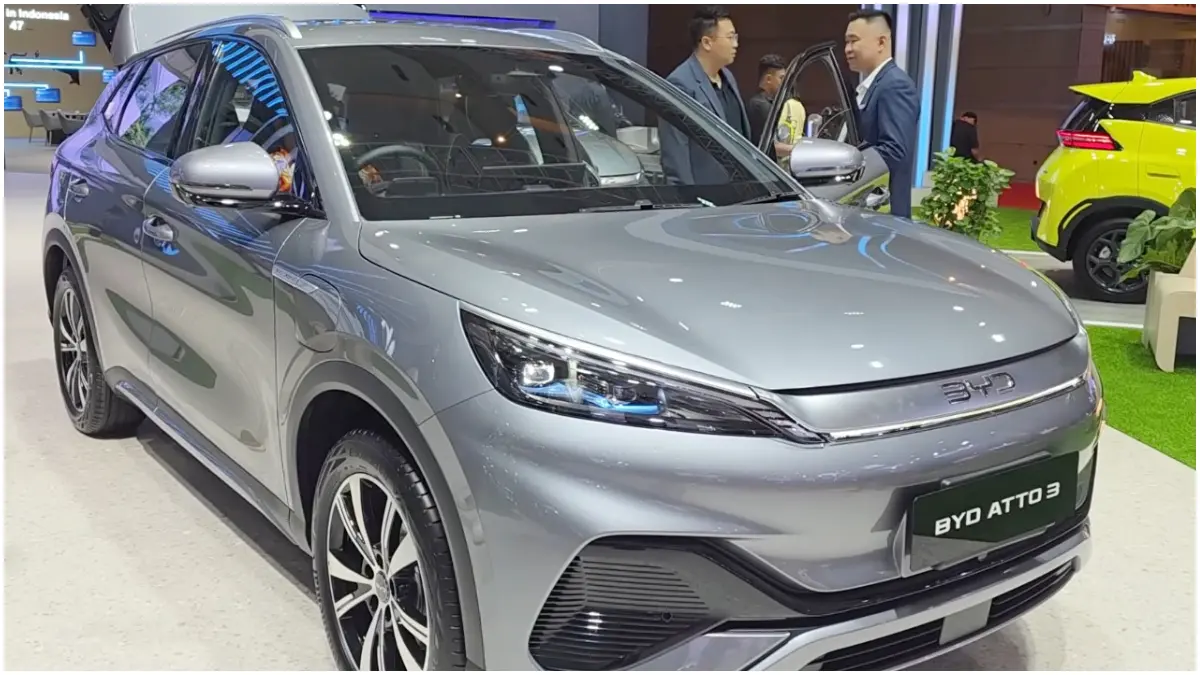 Tampilan BYD Atto 3 Advanced Plus dengan fitur yang mendekati varian Superior. (Foto: B Channel/YouTube)