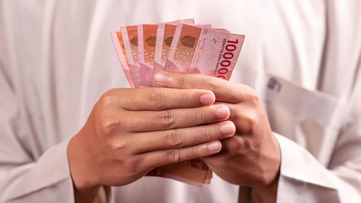 Ilustrasi bansos BLT Kesra yang disalurkan pada tahun 2025 lalu. (Pexels/Defrino Maasy)
