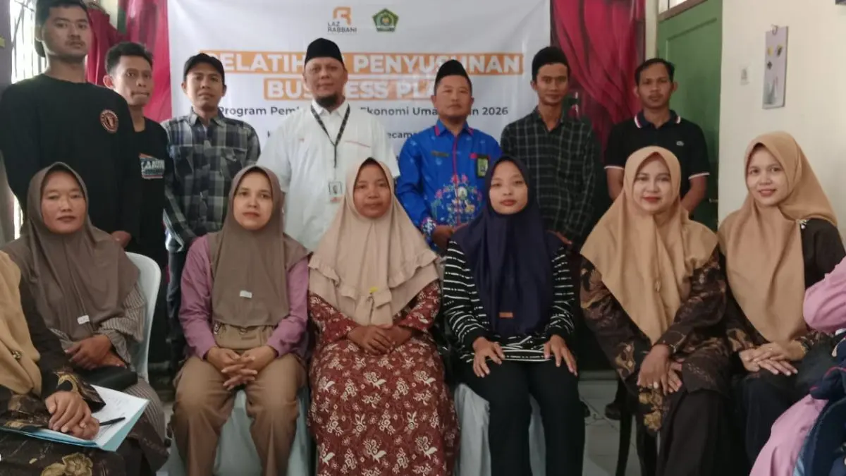 Kegiatan pelatihan penyusunan business plan di KUA Cariu Bogor.
