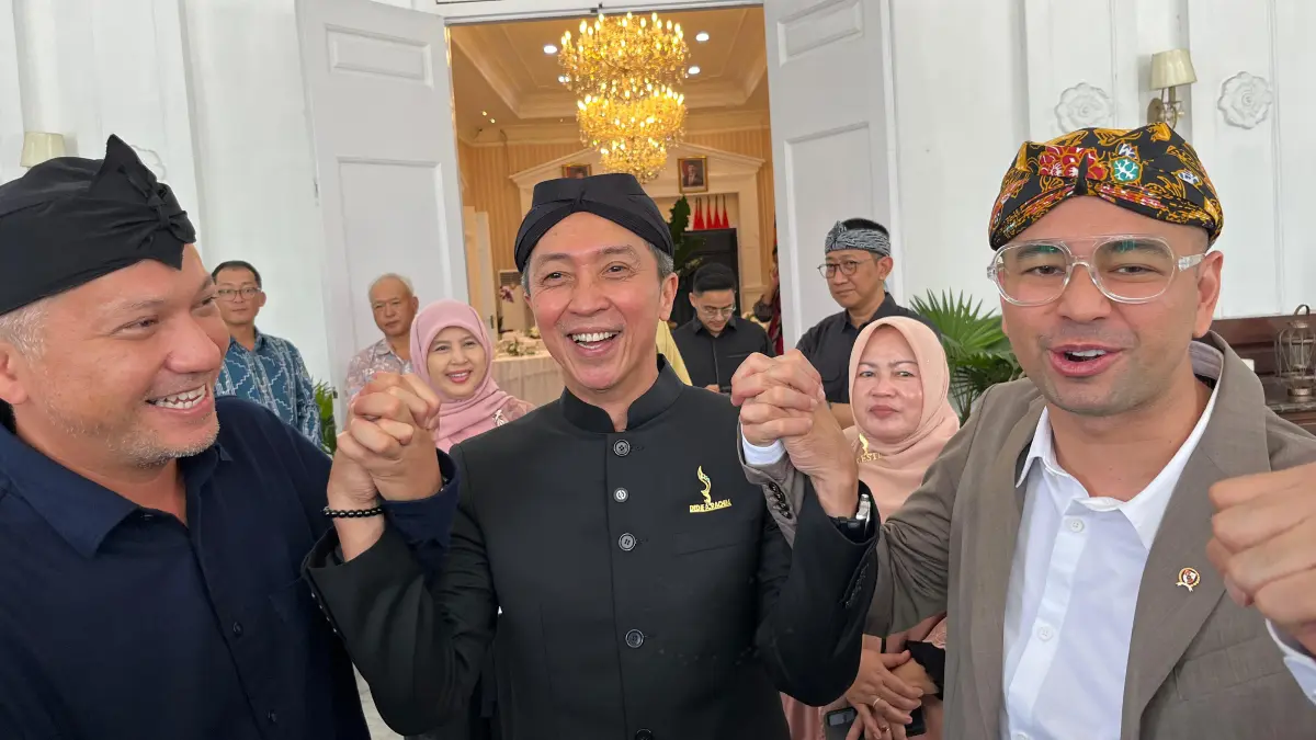 Utusan Khusus Keperesidenan Raffi Ahmad bersama Gading Marten saat bertemu dengan Wali Kota Bogor Dedie Rachim. Foto: Aziz/Radar Bogor