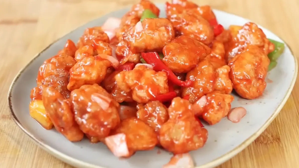 Ayam asam manis ala Chinese food (YouTube Devina Hermawan)