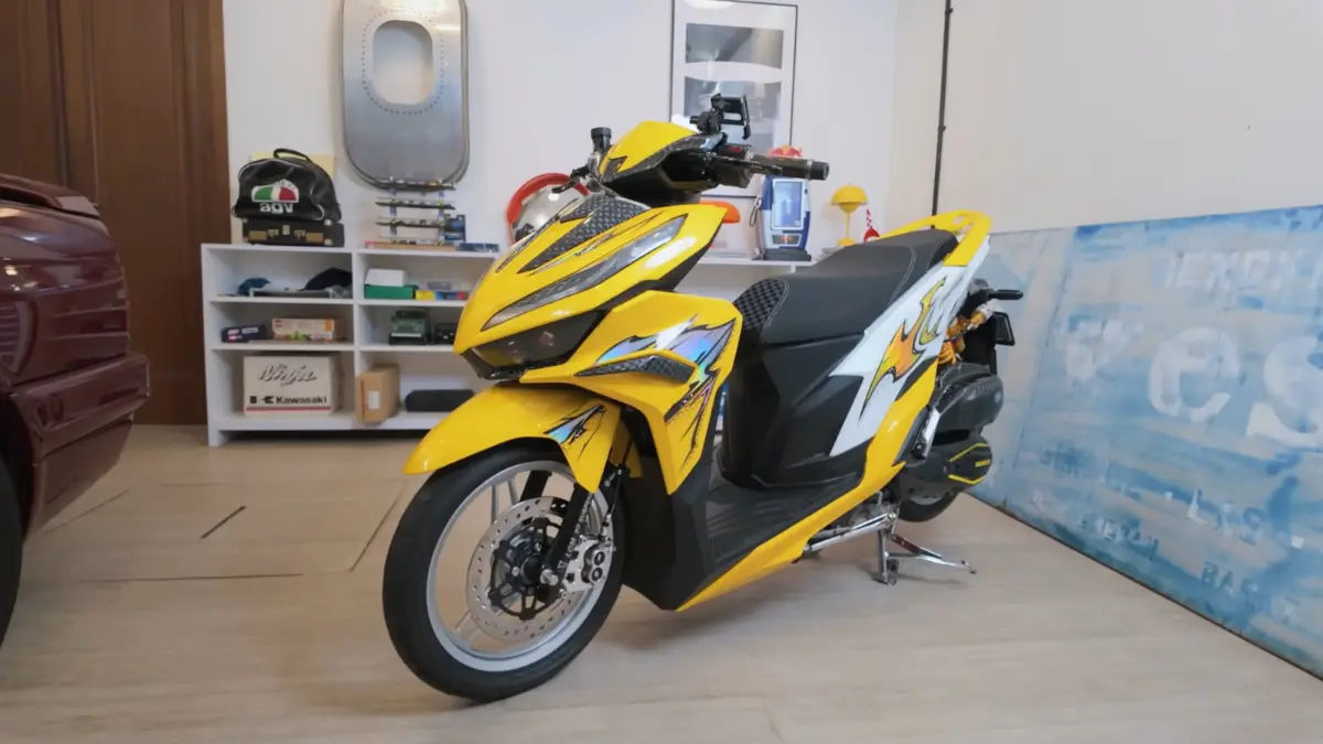 Tampilan Honda Vario 125 yang jadi motor modifikasi. Foto: Kanal Youtube Den Dimas