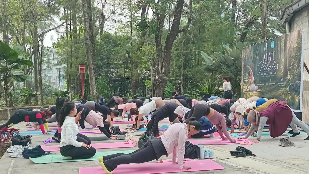 Taman Budaya Sentul City, Kabupaten Bogor mengadakan Mat Pilates On the Forest. (Dok. Sentul City)