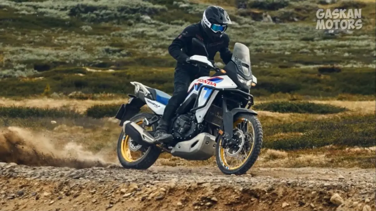 Tampilan Honda XL750 Transalp E Clutch 2026. Foto: Kanal Youtube Alexandria