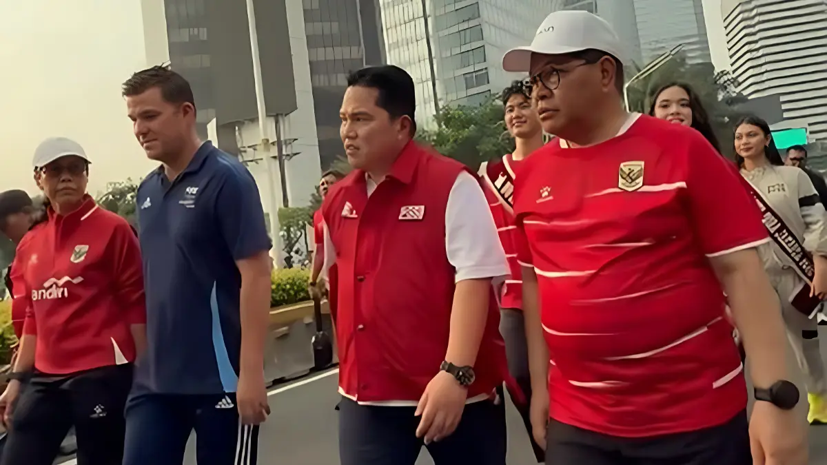 Menteri Pemuda dan Olahraga sekaligus Ketua Umum PSSI, Erick Thohir hadiri Roll To Glory FIFA ASEAN Cup Family Parade di Jakarta, Minggu 13 September 2026.