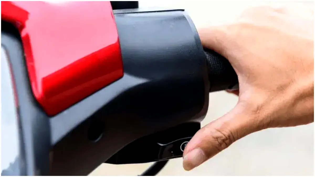 Ilustrasi motor matic tak bisa distarter.