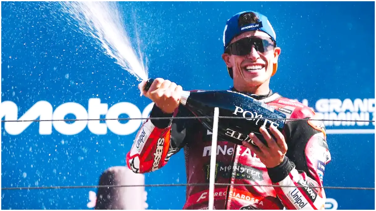 Selebrasi Marc Marquez usai menjuarai balapan di San Marino pada MotoGp 2026.