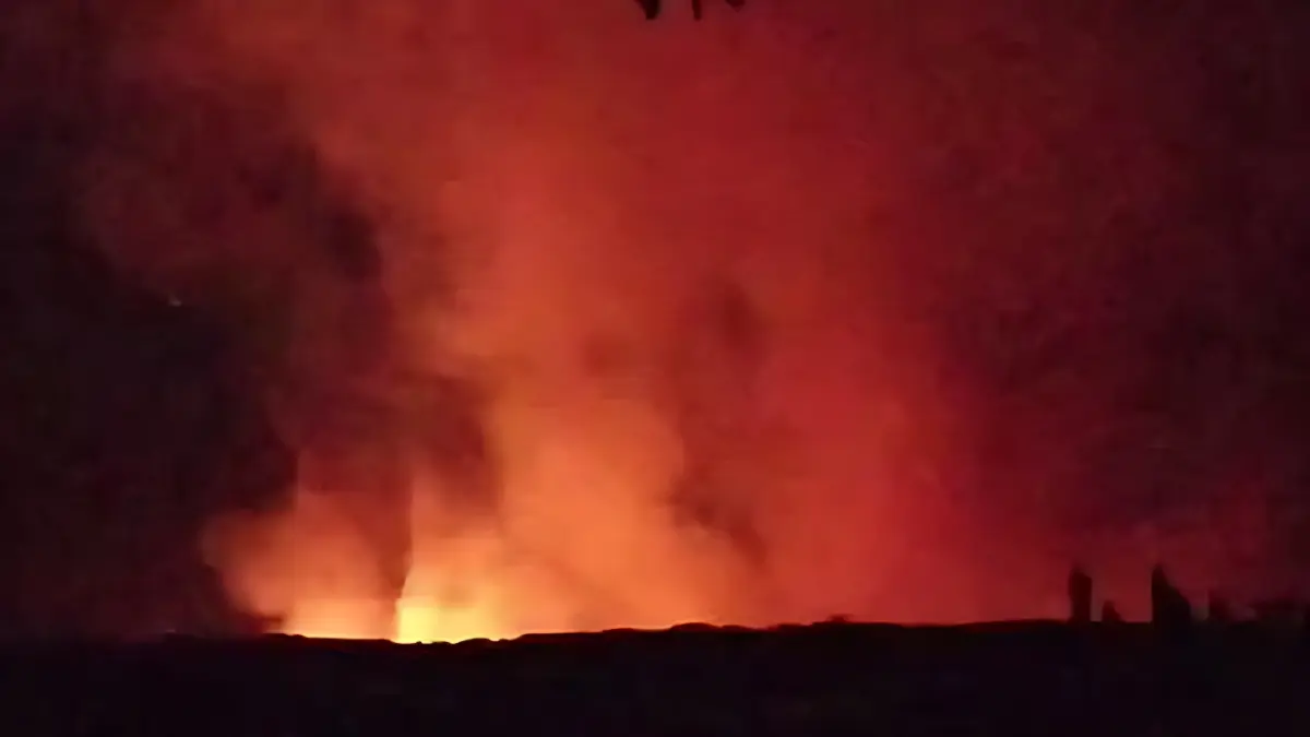 Area pembuangan sampah di Kampung Parigi, Desa Sukamulya, Kecamatan Rumpin, Kabupaten Bogor terbakar.