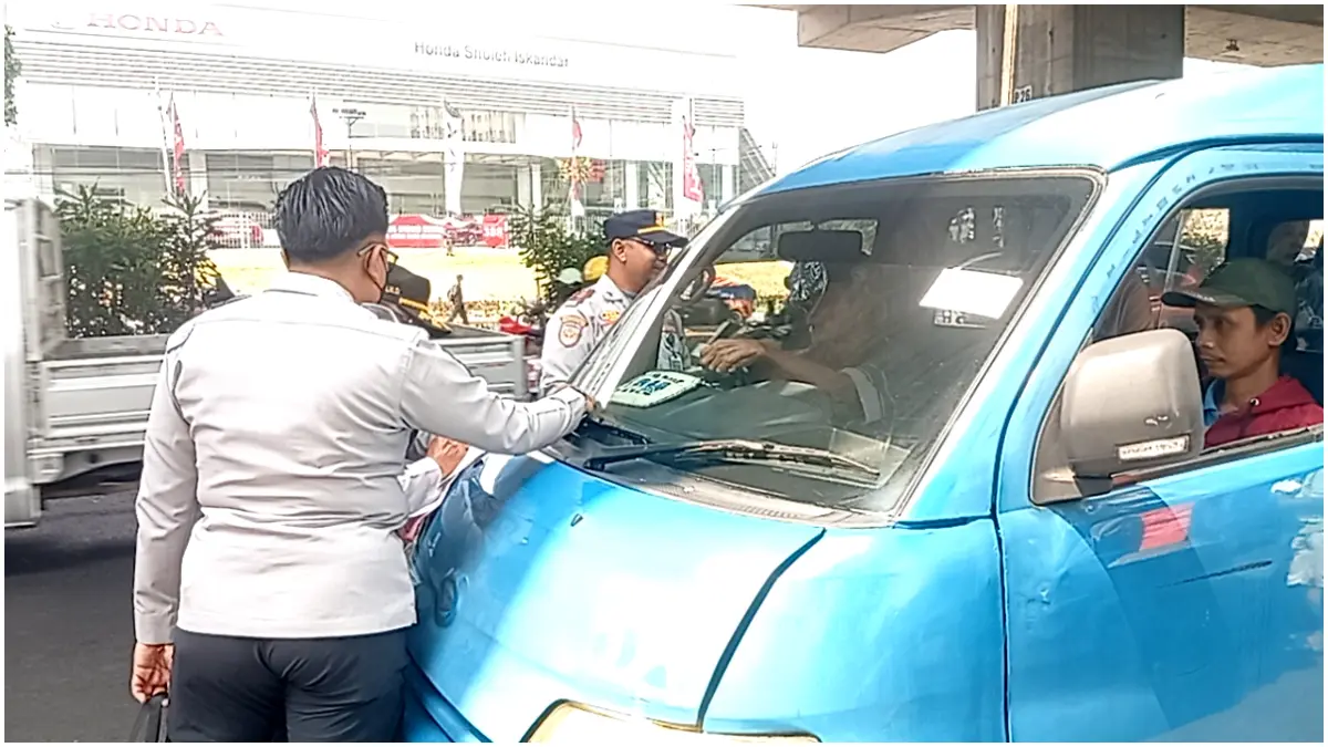 Belasan AKDP terjaring razia Dinas Perhubungan (Dishub) Kota Bogor. (Foto: Fikri/Radar Bogor)
