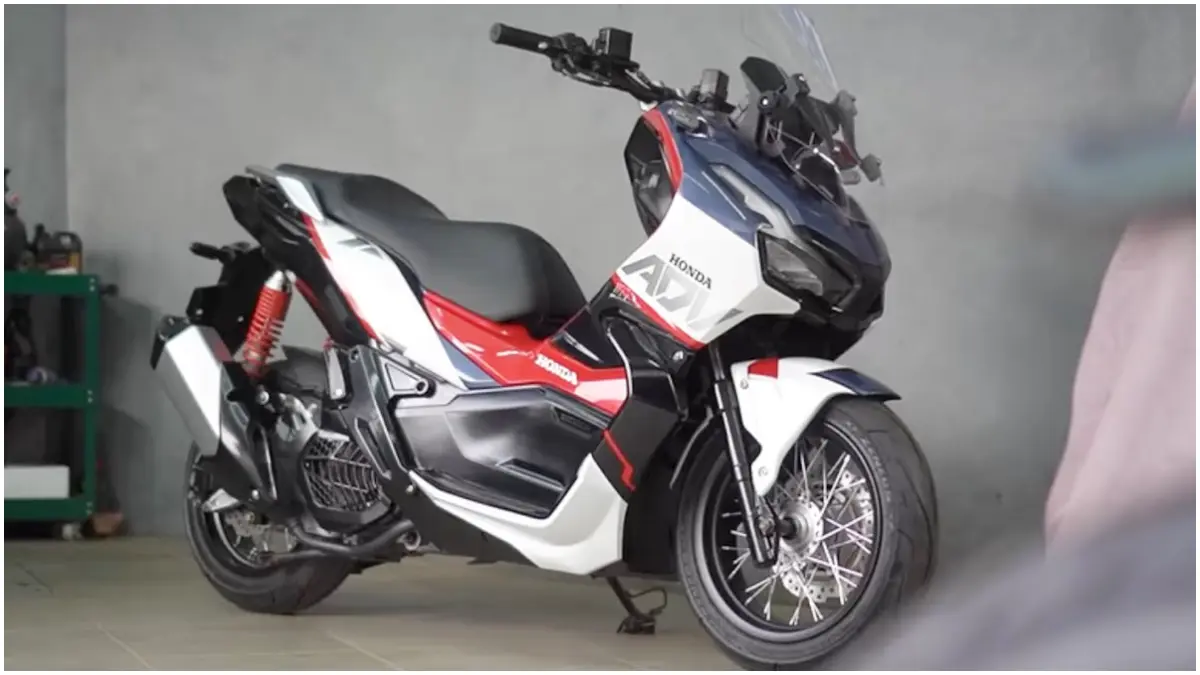 Tampilan Honda ADV 150 yang sudah di Restorasi. (Foto: Kanal Youtube Atenx Kratos)