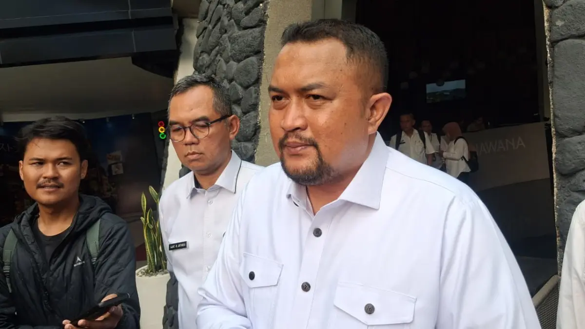 Bupati Bogor, Rudy Susmanto saat menyampaikan keterangan. Foto : Billy/Radar Bogor.