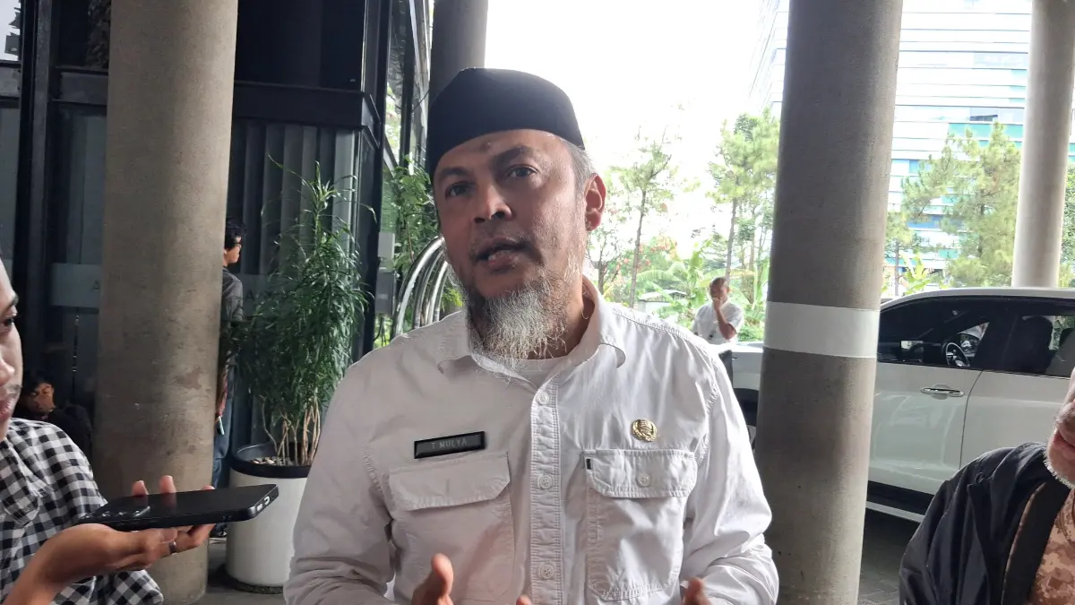 Kepala Dinas Lingkungan Hidup (DLH) Kabupaten Bogor Teuku Mulya saat dimintai keterangan oleh Radar Bogor, Rabu, 16 September 2026. Foto: Muhammad Ali/Radar Bogor