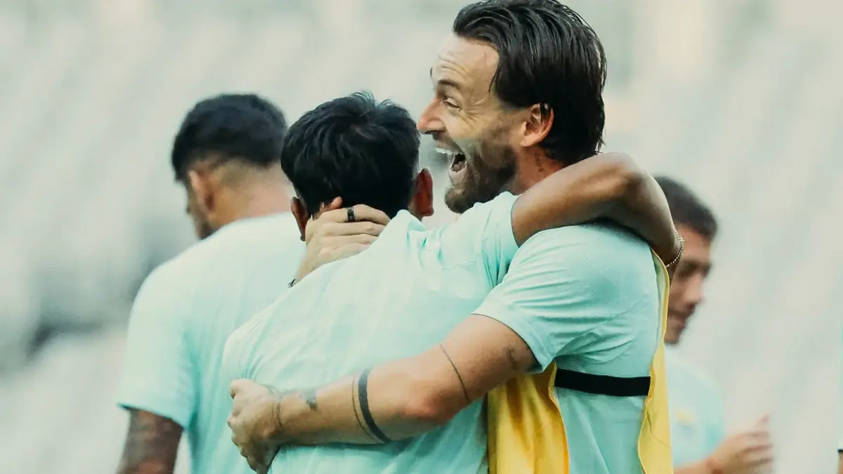 KOMPAK : Para pemain Persib Bandung di sela latihan.  (Instagram @persib)