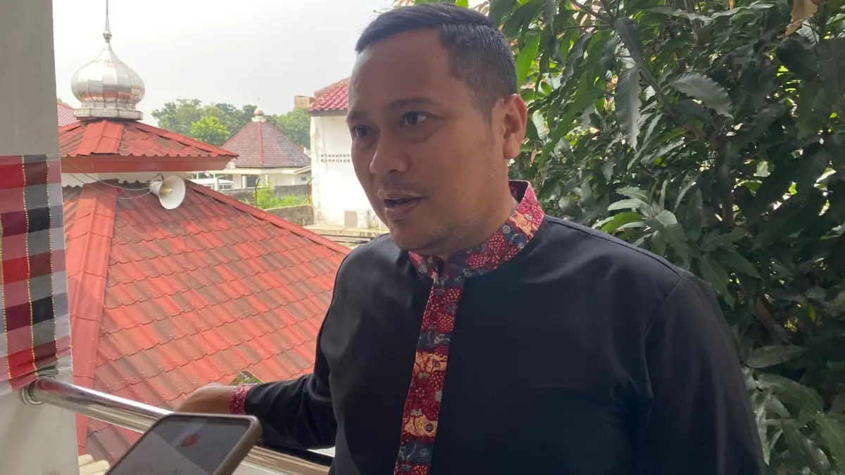 Sekretaris Dinas Pendidikan Kabupaten Bogor, Rameni saat dimintai keterangan oleh Radar Bogor. Foto: Muhammad Ali/Radar Bogor