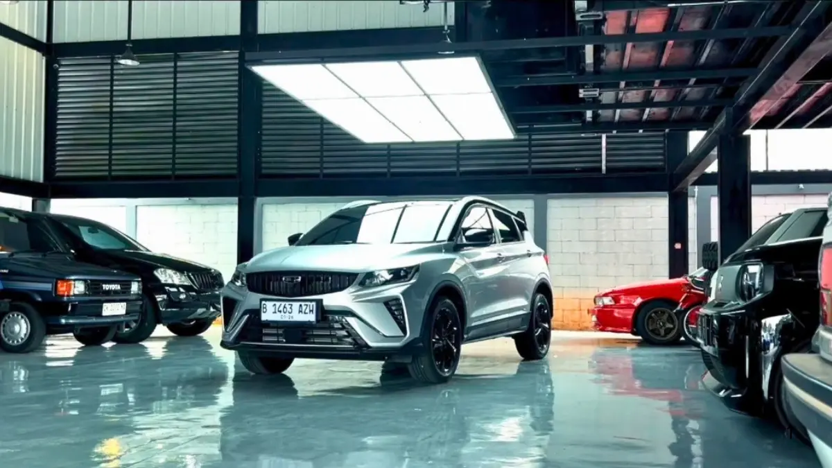 Geely Coolray (Tangkapan Layar YouTube Motomobi)