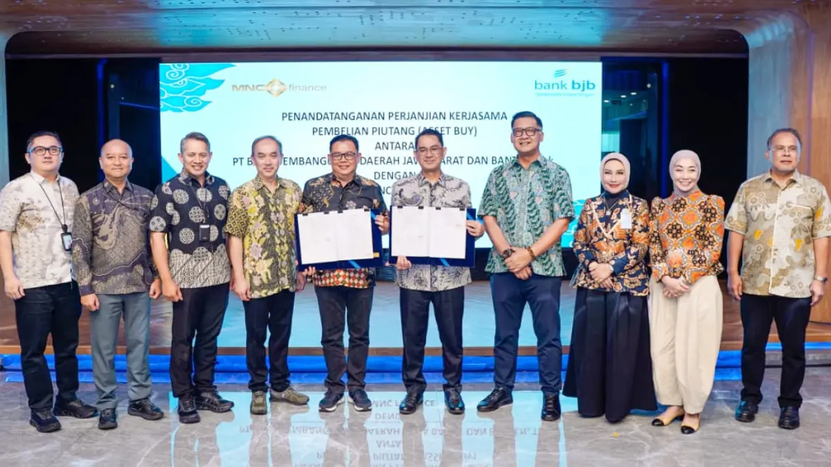 Penandatanganan Perjanjian Jual Beli Piutang (Asset Buy) antara bank bjb dan PT MNC Finance Kamis, 17 September 2026. (Dok. bjb)