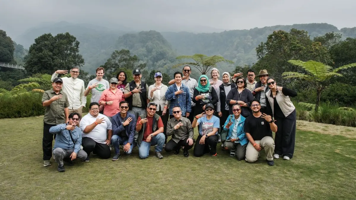 22 perwakilan WWF-Indonesia dan jejaring WWF Global saat mengunjungi EIGER Nature.