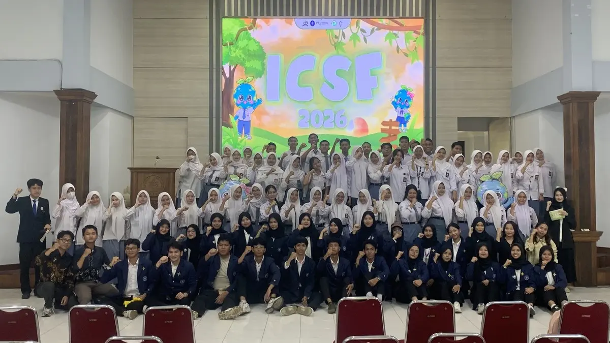 Foto bersama peserta Forum Iklim, termasuk empat siswa SMAIT BBS Bogor. Foto: SMAIT BBS for Radar Bogor