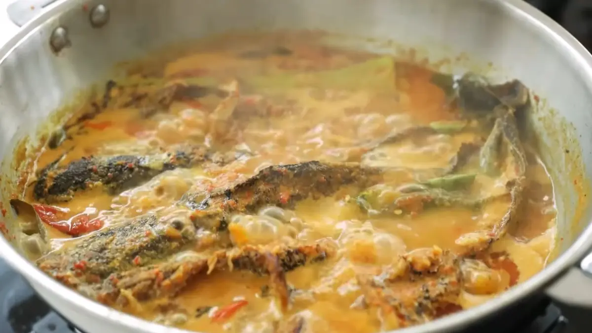 Resep mangut lele khas Jogja (YouTube Devina Hermawan)